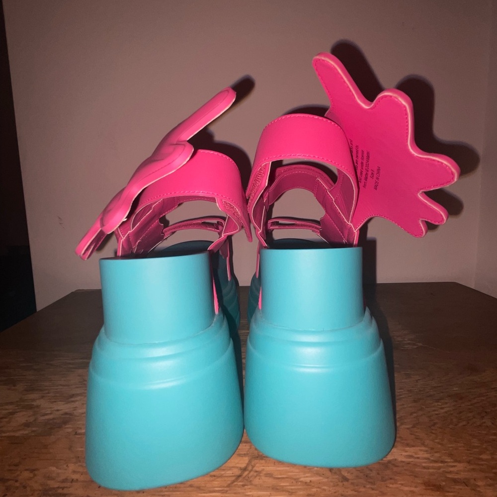 Monster High Platform Shoes - Picture 3 of 4